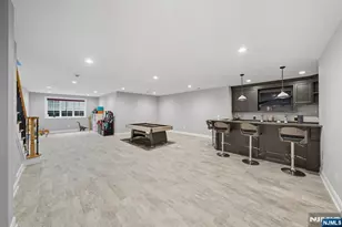 146 Stuart St, Paramus, NJ 07652 - Photo 34