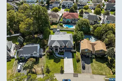 146 Stuart Street, Paramus, NJ 07652 - Photo 44