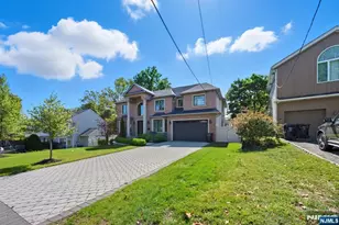 146 Stuart St, Paramus, NJ 07652 - Photo 40