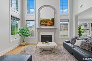 146 Stuart St, Paramus, NJ 07652 - Photo 18