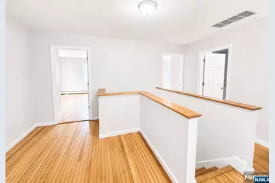 24 Sunderland Avenue, Rutherford, NJ 07070 - Photo 18