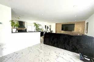 44 Leonhardt Ct, Saddle Brook Township, NJ 07663 - Photo 2