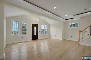319 Second Pl, Bogota, NJ 07603 - Photo 4