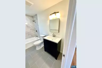 340 New York Avenue 2 #2, Lyndhurst Township, NJ 07071 - Photo 12