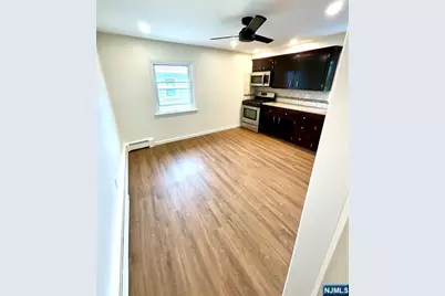 340 New York Avenue 2 #2, Lyndhurst Township, NJ 07071 - Photo 4