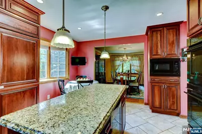 11 Yellow Brick Road, Wayne, NJ 07470 - Photo 16