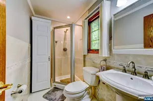 11 Yellow Brick Rd, Wayne, NJ 07470 - Photo 24