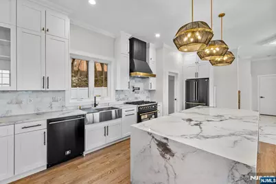 38 Pershing Place, Woodland Park, NJ 07424 - Photo 14