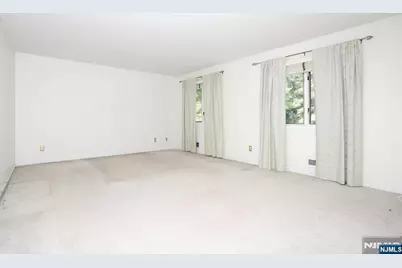 517 Pine Hill Road, Leonia, NJ 07605 - Photo 20