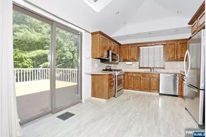517 Pine Hill Road, Leonia, NJ 07605 - Photo 16