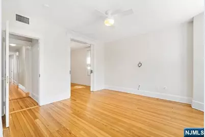 114 Shippen Street 2 #2, Weehawken, NJ 07086 - Photo 6