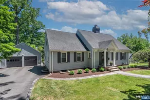 591 Highland Ave, Montclair, NJ 07043 - Photo 2