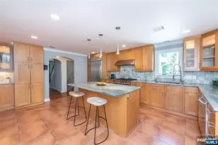 591 Highland Ave, Montclair, NJ 07043 - Photo 14