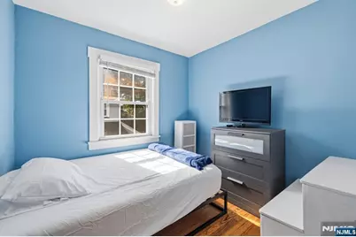 312 Van Buren Avenue, Teaneck Township, NJ 07666 - Photo 12