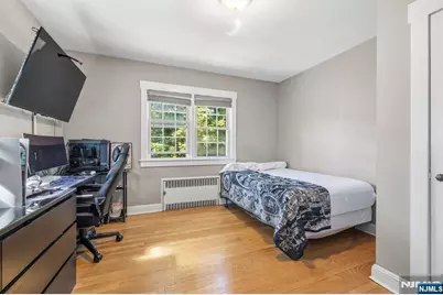 312 Van Buren Avenue, Teaneck Township, NJ 07666 - Photo 14