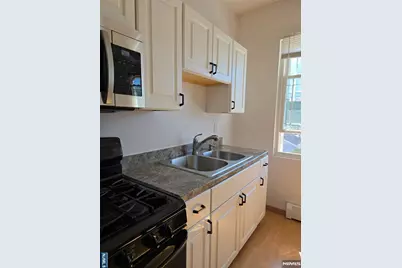 419 1st Street, Carlstadt, NJ 07072 - Photo 2