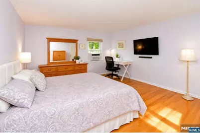 85 Primrose Lane, Paramus, NJ 07652 - Photo 10