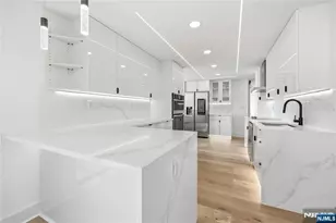 300 Winston 2617, Cliffside Park, NJ 07010 - Photo 8