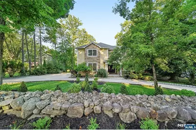 35 Franklin Turnpike, Allendale, NJ 07401 - Photo 2