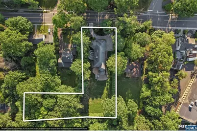 35 Franklin Turnpike, Allendale, NJ 07401 - Photo 48