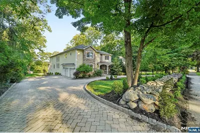 35 Franklin Turnpike, Allendale, NJ 07401 - Photo 4