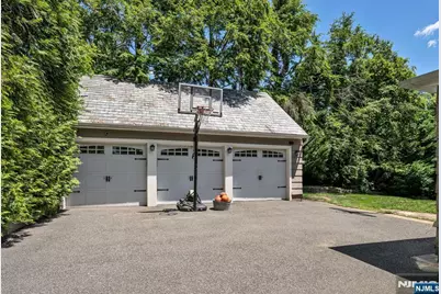 243 Hempstead Road, Ridgewood, NJ 07450 - Photo 34