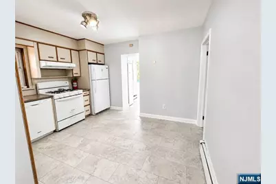 120 Grant Avenue 1 #1, Harrison, NJ 07029 - Photo 4
