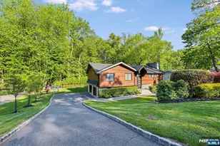 655 Floyd St, Englewood Cliffs, NJ 07632 - Photo 38