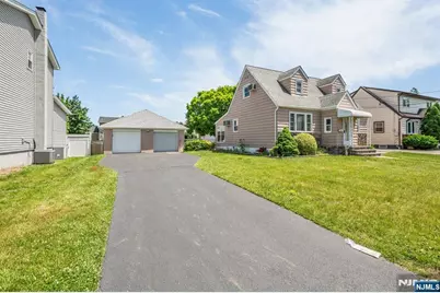 203 Charlton Avenue, Lodi, NJ 07644 - Photo 2