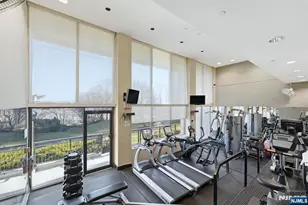 2 Horizon 1010, Fort Lee, NJ 07024 - Photo 24