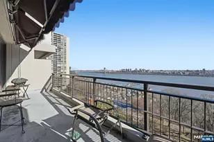 2 Horizon 1010, Fort Lee, NJ 07024 - Photo 22