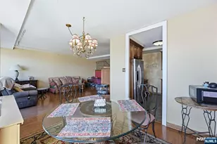 2 Horizon 1010, Fort Lee, NJ 07024 - Photo 8