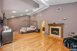 300 Lake Shore Dr, Haworth, NJ 07641 - Photo 8