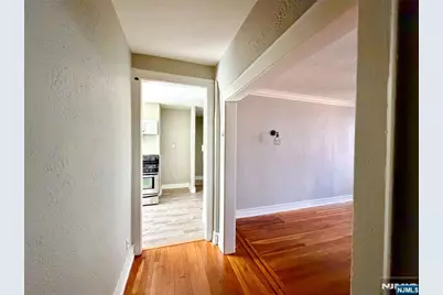 17 Elwood Place 103 #103, Newark, NJ 07104 - Photo 4