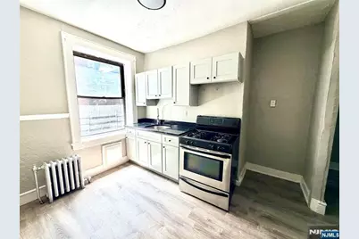 17 Elwood Place 103 #103, Newark, NJ 07104 - Photo 6