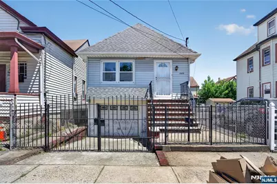 1089 23rd Street, Paterson, NJ 07513 - Photo 2