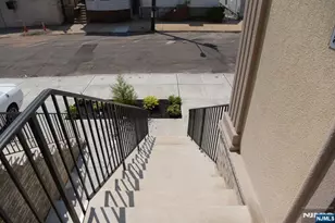 28 Davis St, Harrison, NJ 07029 - Photo 6