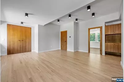 439 Summit Street, Englewood Cliffs, NJ 07632 - Photo 18