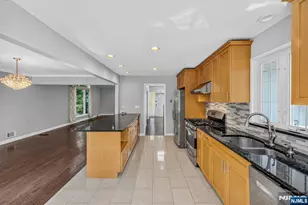 192 Jenkins Dr, Englewood Cliffs, NJ 07632 - Photo 12