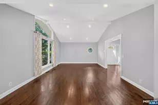 192 Jenkins Dr, Englewood Cliffs, NJ 07632 - Photo 6