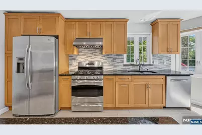 192 Jenkins Drive, Englewood Cliffs, NJ 07632 - Photo 14