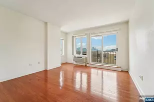5311 City Pl, Edgewater, NJ 07020 - Photo 14