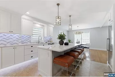 307 Farview Avenue, Paramus, NJ 07652 - Photo 8