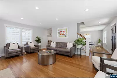 307 Farview Avenue, Paramus, NJ 07652 - Photo 14