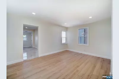626 Tremont Avenue, Orange, NJ 07050 - Photo 12