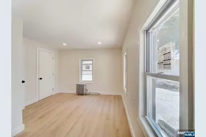 626 Tremont Avenue, Orange, NJ 07050 - Photo 22