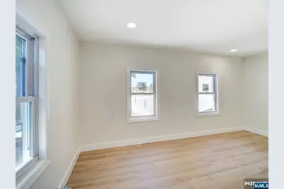 626 Tremont Avenue, Orange, NJ 07050 - Photo 20