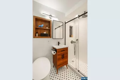 6050 Boulevard East 4C #4C, West New York, NJ 07093 - Photo 22