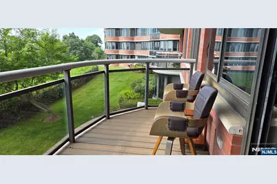 100 Carlyle Vg6 #VG6, Cliffside Park, NJ 07010 - Photo 32