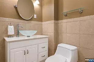 111 Mallory Ave 2, Jersey City, NJ 07304 - Photo 10